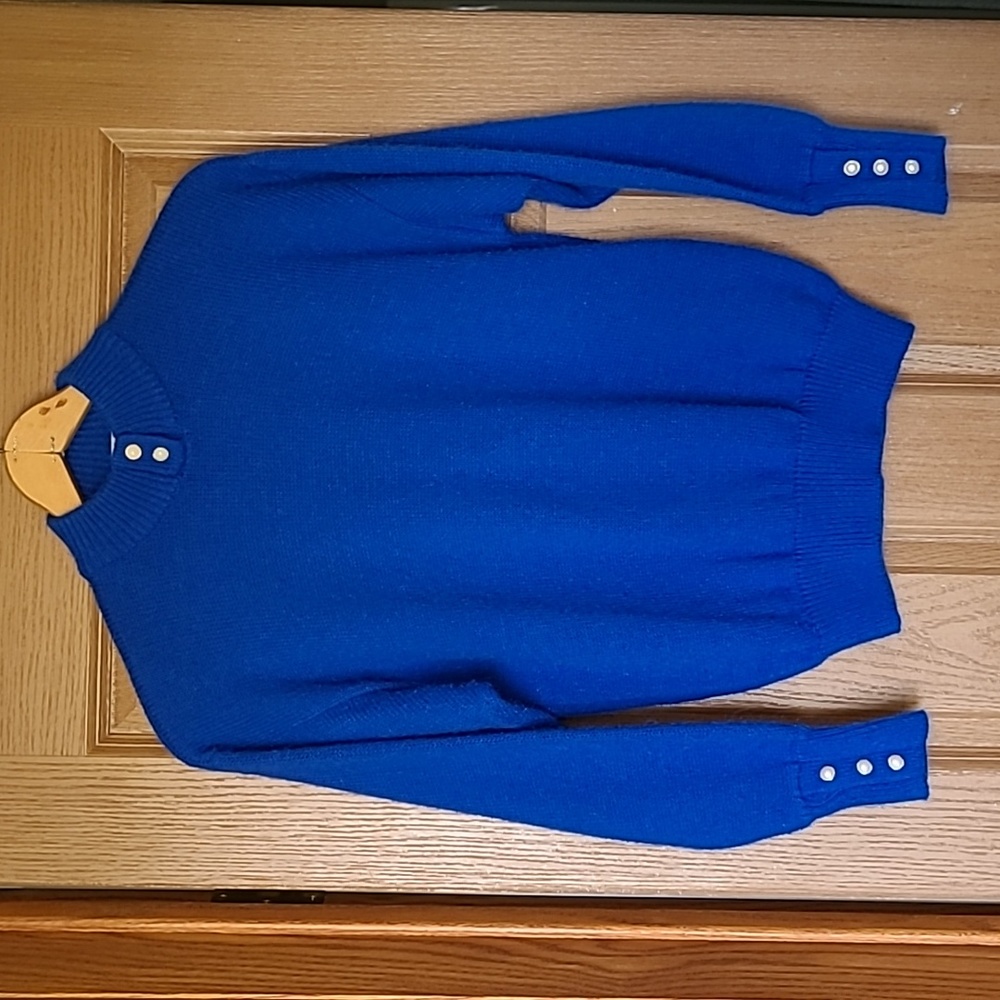 *5 for $10* Winterset Royal Blue Sweater Size M